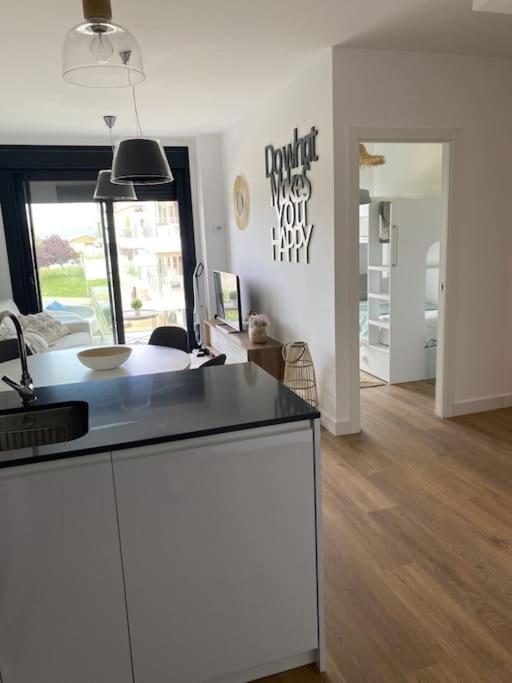 Precioso Apartamento Con Terraza Y Piscina En Portonovo-Sanxenxo Eksteriør bilde
