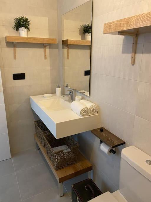 Precioso Apartamento Con Terraza Y Piscina En Portonovo-Sanxenxo Eksteriør bilde
